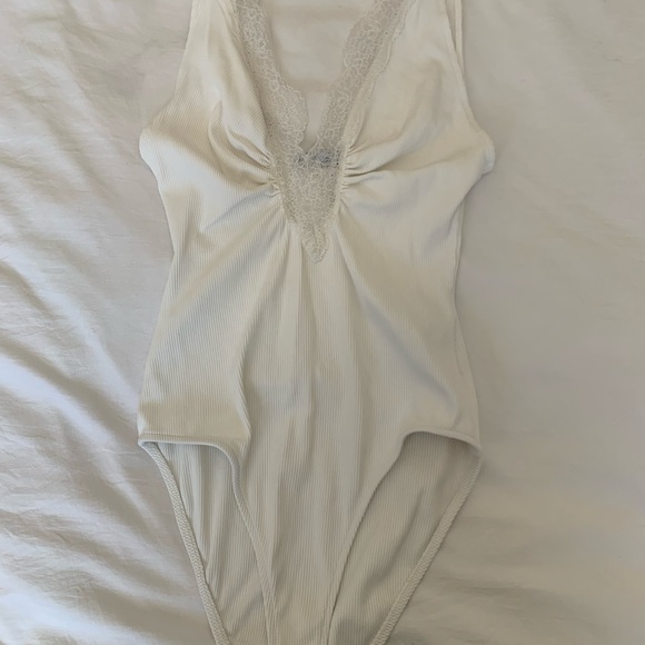 Zara Lace Plunge Bodysuit - Picture 2 of 6